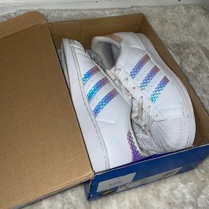 Adidas Superstar Sneakers